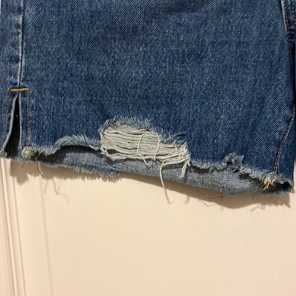 NWT Gianni Bini Michelle High Rise Mid Thigh Denim Shorts